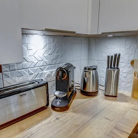 Le Paquier - Mycosyapart, Vieille Ville, Calme, Lac 100m, Netflix Apartment