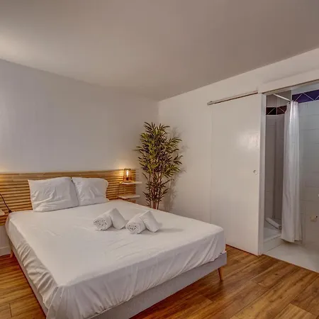 Le Paquier - Mycosyapart, Vieille Ville, Calme, Lac 100m, Netflix Apartment